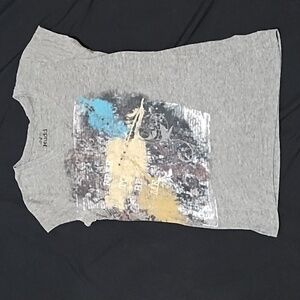 Mudd V-neck gray Free To Be Me tee